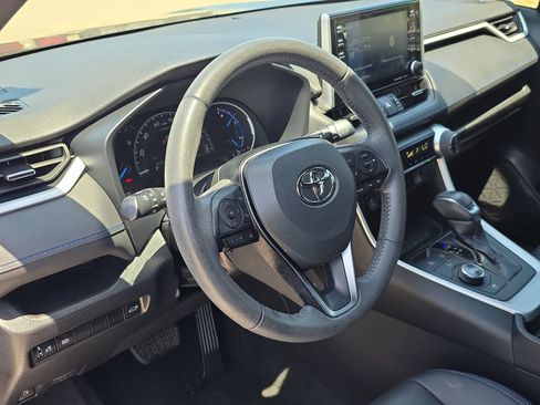 Used 2021 Toyota RAV4 XSE AWD/4WD image 13