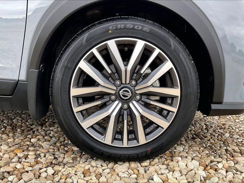 Used 2021 Nissan Kicks SR w/ Interior Electronics Package image 22