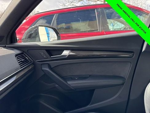 Used 2024 Audi SQ5 Premium Plus w/ Premium Plus Package image 25