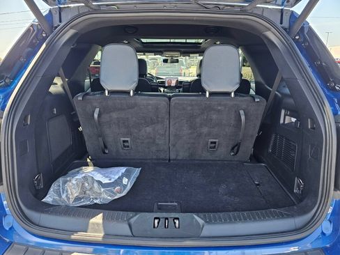Used 2023 Ford Explorer ST-Line AWD/4WD image 16