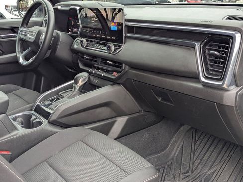 Used 2024 GMC Canyon Elevation image 26