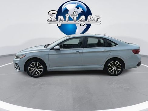 New 2026 Volkswagen Jetta SE FWD image 9
