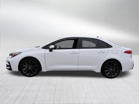 Used 2025 Toyota Corolla SE FWD image 5