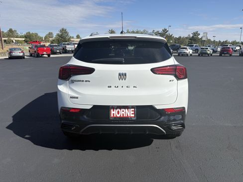 Used 2024 Buick Encore GX Sport Touring AWD/4WD image 9