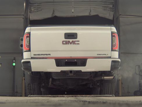 Used 2018 GMC Sierra 1500 Denali w/ LPO, Protection Package image 7