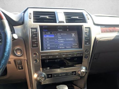 Used 2016 Lexus GX 460 image 10