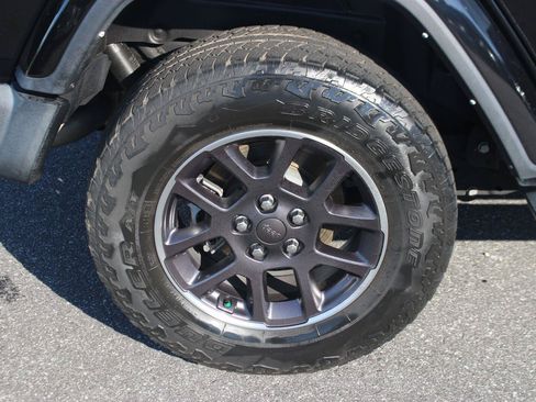 Used 2021 Jeep Wrangler Unlimited Sport AWD/4WD image 32