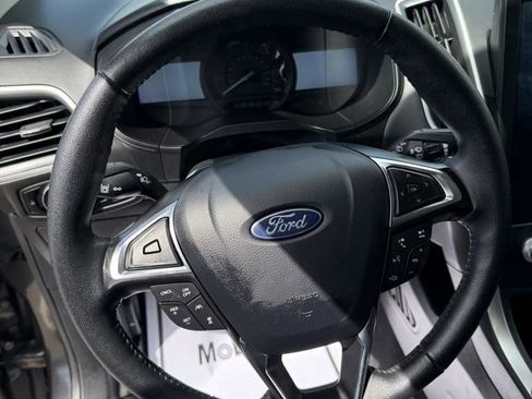 Used 2024 Ford Edge SEL image 18