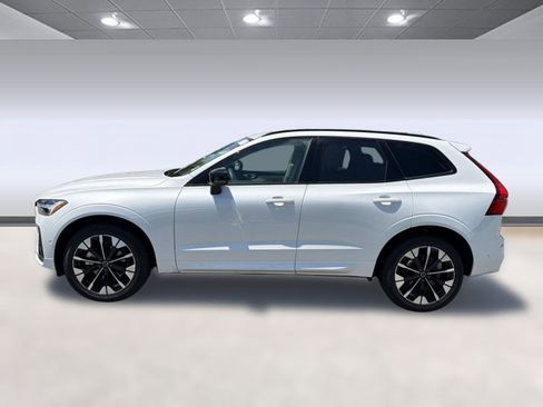 Certified 2026 Volvo XC60 B5 Ultra AWD/4WD image 2