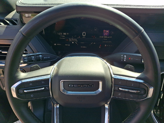 Used 2025 GMC Yukon Denali AWD/4WD image 4