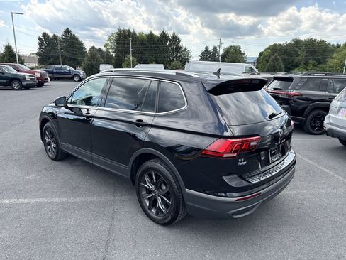 Used 2024 Volkswagen Tiguan SE w/ Panoramic Sunroof Package AWD/4WD image 28