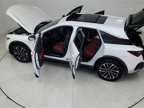 Used 2024 Acura ZDX A-Spec image 85