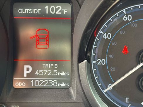 Used 2016 Toyota Corolla S FWD image 16