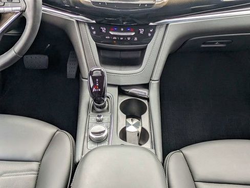 Certified 2025 Cadillac XT6 Premium Luxury w/ Platinum Package AWD/4WD image 19
