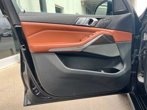 Used 2020 BMW X7 xDrive40i w/ Premium Package AWD/4WD image 10