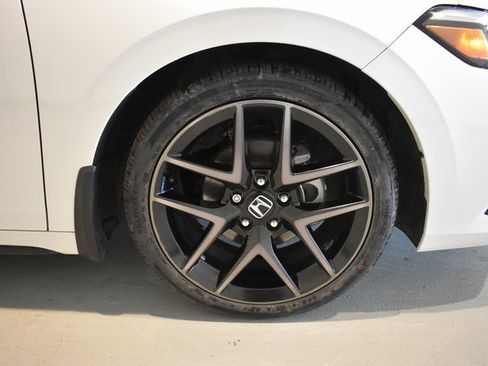 Used 2024 Honda Civic Sport Touring image 12