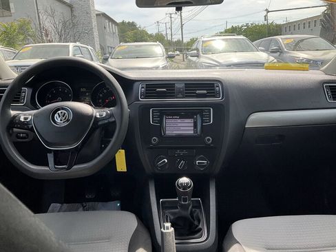 Used 2017 Volkswagen Jetta S FWD image 14