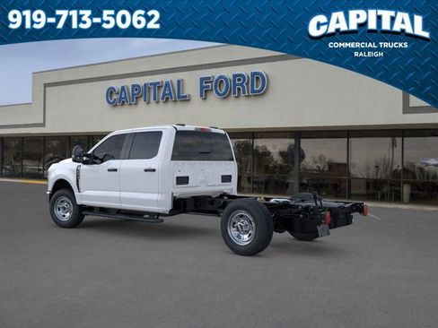 New 2026 Ford F350 XL w/ XL Chrome Package image 4