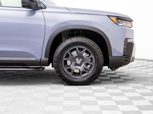 New 2026 Honda Pilot TrailSport image 38