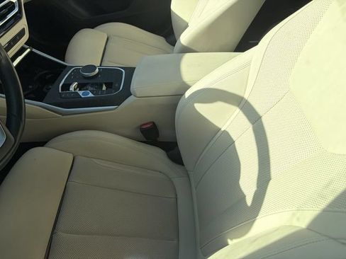 Used 2023 BMW i4 eDrive40 w/ Premium Package RWD image 8