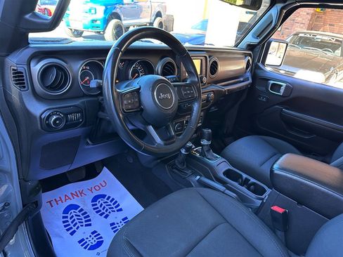 Used 2019 Jeep Wrangler Unlimited Sport S image 26