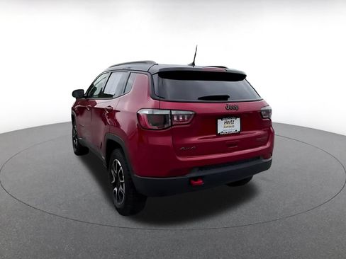 Used 2025 Jeep Compass Trailhawk AWD/4WD image 11
