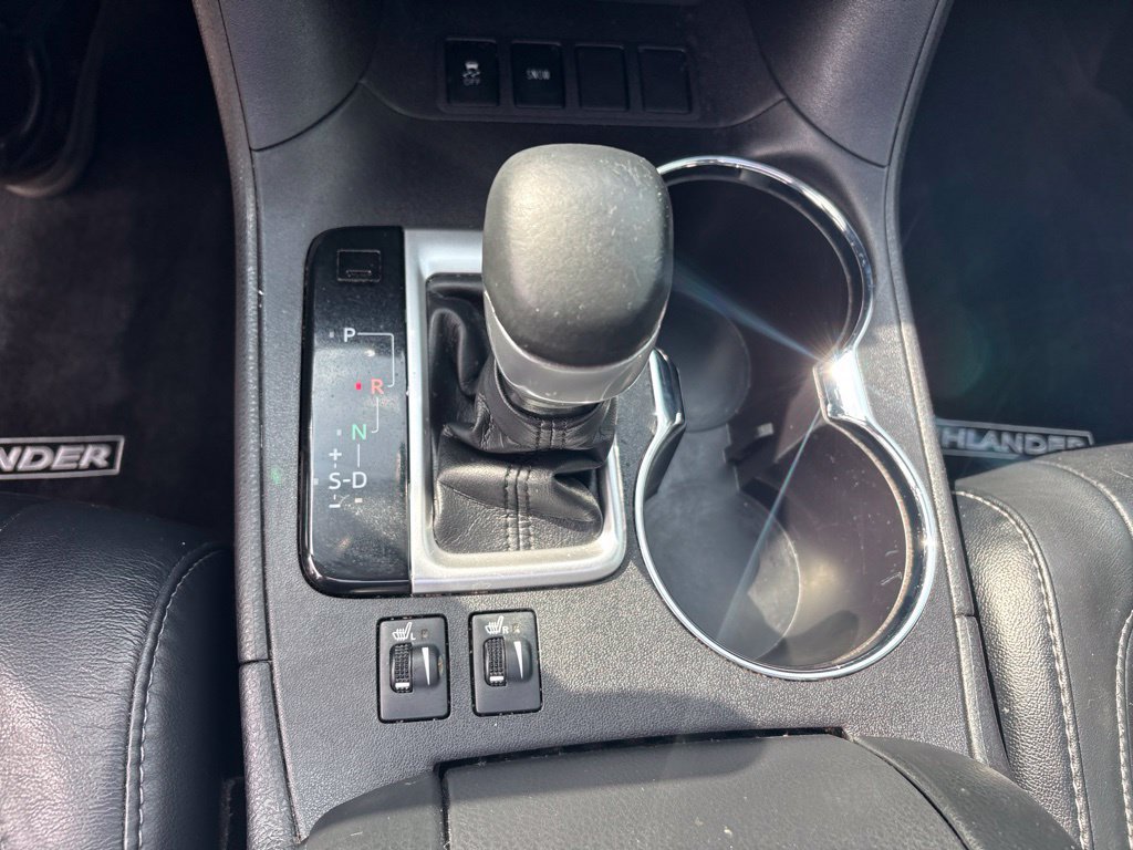 Used 2018 Toyota Highlander SE FWD image 15