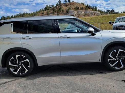 Used 2022 Mitsubishi Outlander SEL image 5