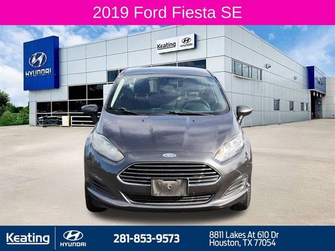 Used 2019 Ford Fiesta SE image 2