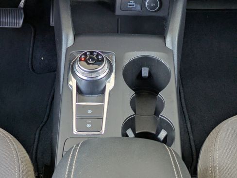 Used 2020 Ford Escape SE FWD image 18