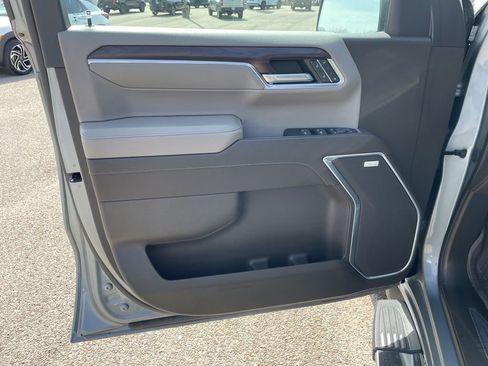 Used 2023 GMC Sierra 1500 SLT w/ SLT Premium Plus Package image 13