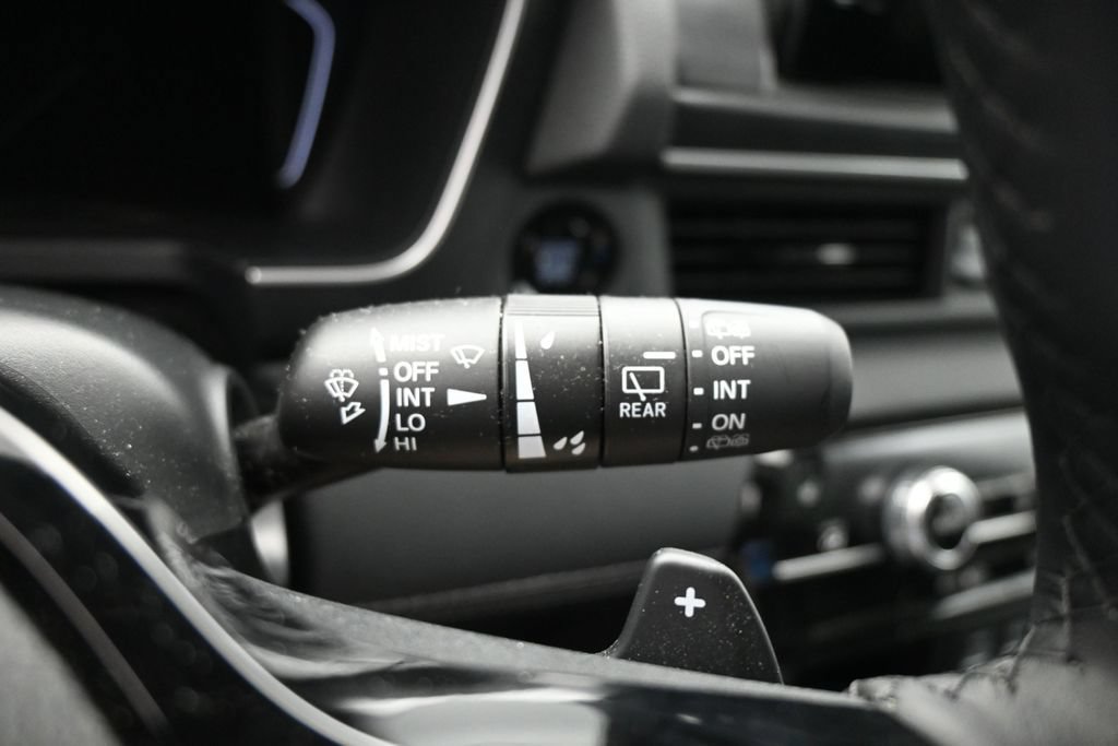 Used 2025 Honda Pilot EX-L image 33