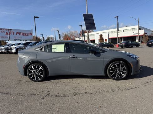 New 2026 Toyota Prius Plug-In Hybrid image 10