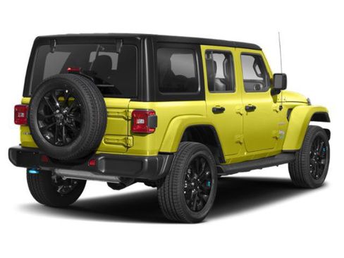 Used 2023 Jeep Wrangler Unlimited Sahara w/ Cold Weather Group AWD/4WD image 2