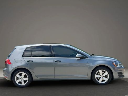 Used 2017 Volkswagen Golf Wolfsburg Edition FWD image 2