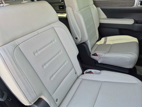 Used 2025 Hyundai Santa Fe Calligraphy FWD image 21