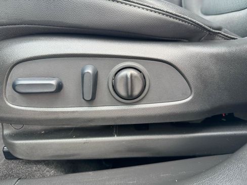 Used 2023 Buick Encore GX Select w/ Sport Touring Package FWD image 12