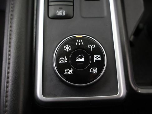 Used 2024 Nissan Pathfinder SV w/ Black Appearance Package AWD/4WD image 51