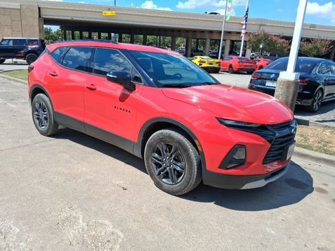 Used 2020 Chevrolet Blazer LT FWD image 1