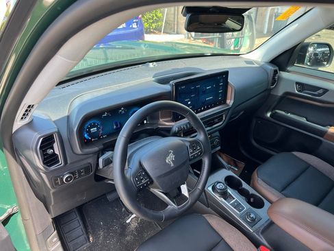 Used 2025 Ford Bronco Sport Outer Banks w/ Outer Banks Tech Package+ AWD/4WD image 6