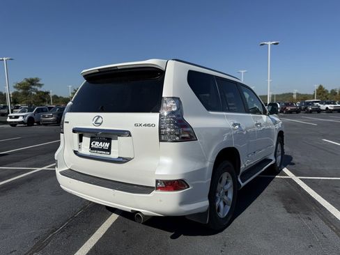 Used 2018 Lexus GX 460 w/ Navigation Package image 8
