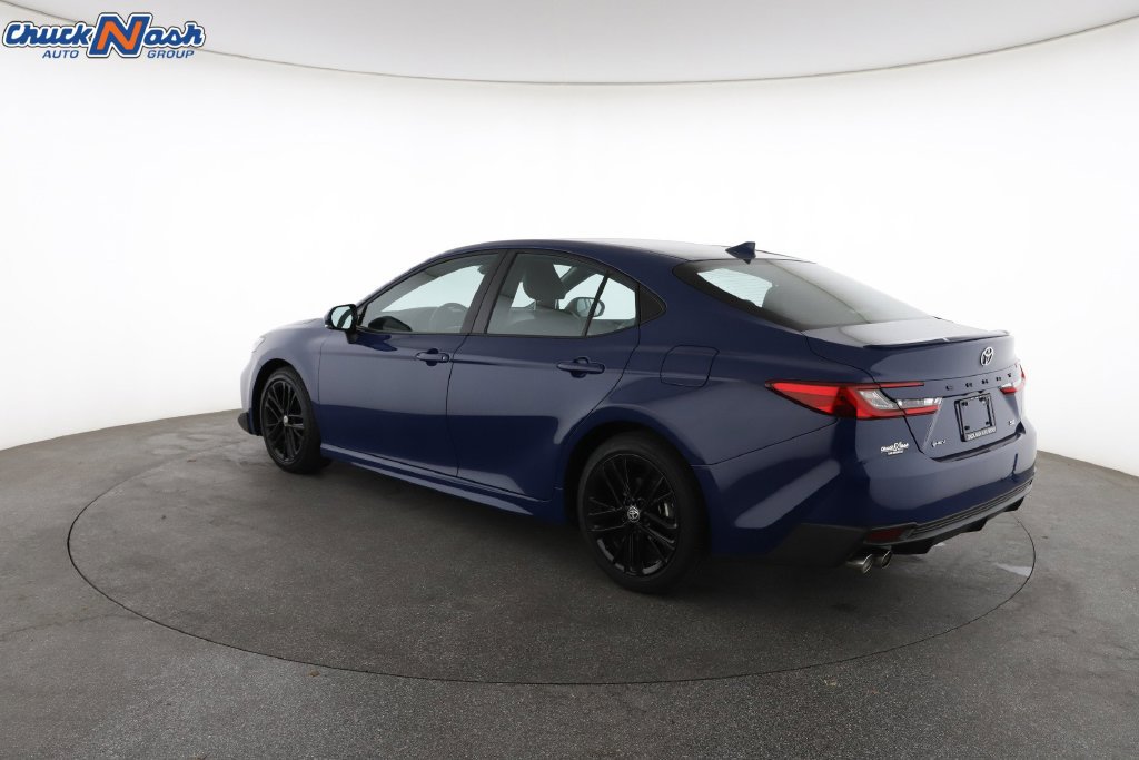 Used 2026 Toyota Camry SE FWD image 9