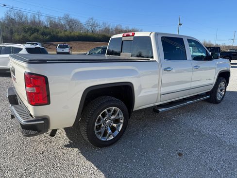 Used 2015 GMC Sierra 1500 SLT w/ SLT Crew Cab Value Package image 3