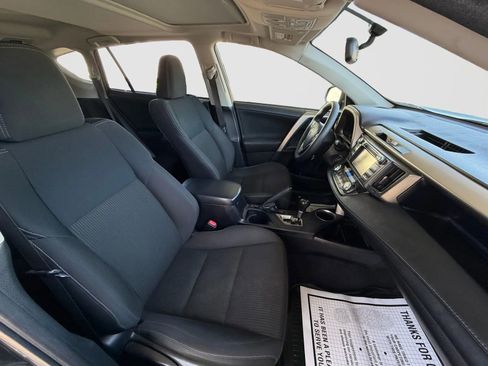 Used 2015 Toyota RAV4 XLE image 19