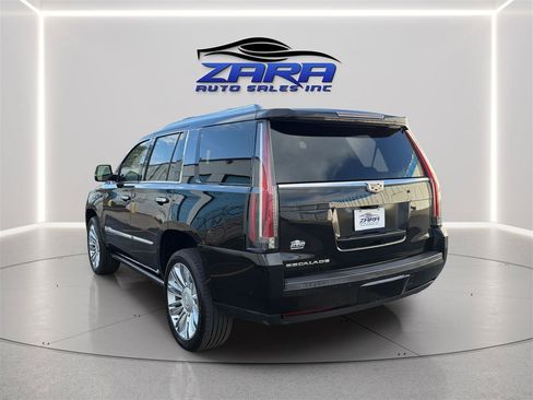 Used 2017 Cadillac Escalade Platinum AWD/4WD image 5