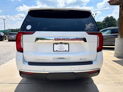 Used 2021 GMC Yukon SLT AWD/4WD image 3