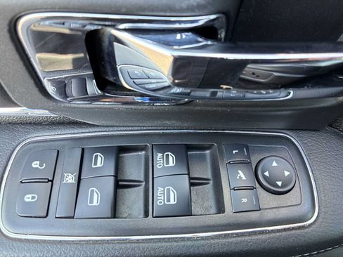Used 2015 RAM 1500 Laramie AWD/4WD image 15