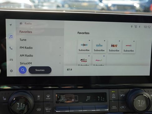 Used 2025 Toyota Grand Highlander AWD image 26