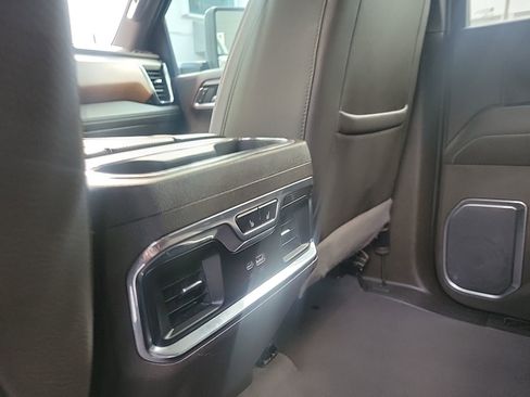 Used 2024 GMC Sierra 3500 Denali w/ Denali Reserve Package image 22