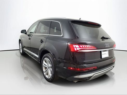 Used 2025 Audi Q7 2.0T Premium w/ Convenience Package AWD/4WD image 4